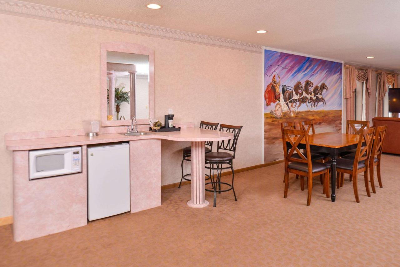 Atlantis Family Waterpark Hotel, Ascend Hotel Collection Lake Delton Extérieur photo