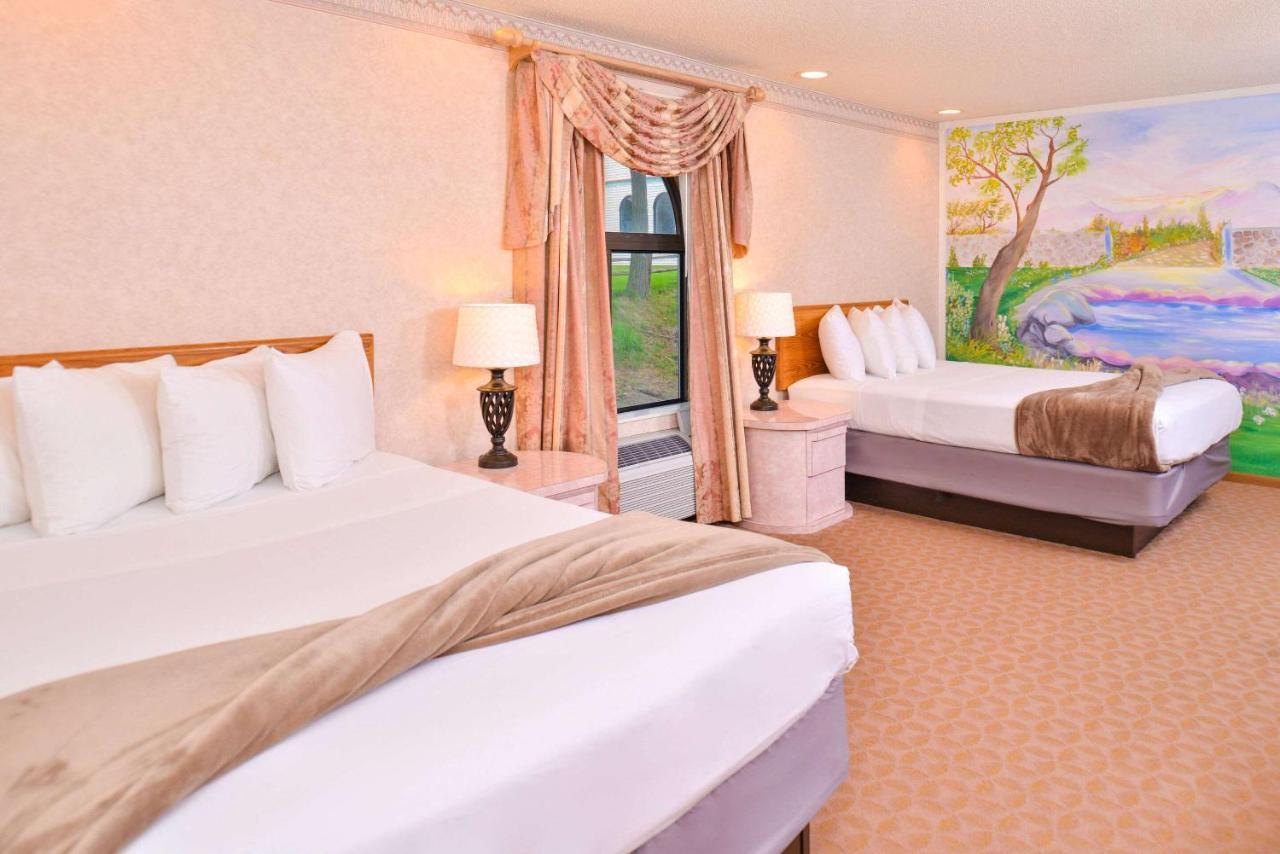 Atlantis Family Waterpark Hotel, Ascend Hotel Collection Lake Delton Extérieur photo