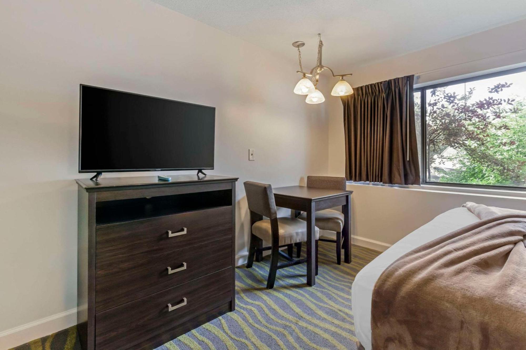 Atlantis Family Waterpark Hotel, Ascend Hotel Collection Lake Delton Extérieur photo