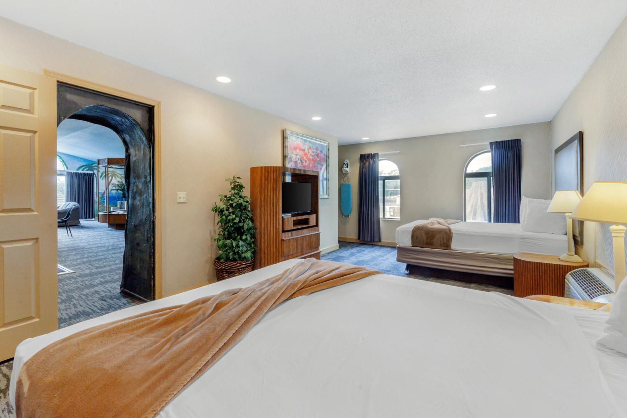 Atlantis Family Waterpark Hotel, Ascend Hotel Collection Lake Delton Extérieur photo