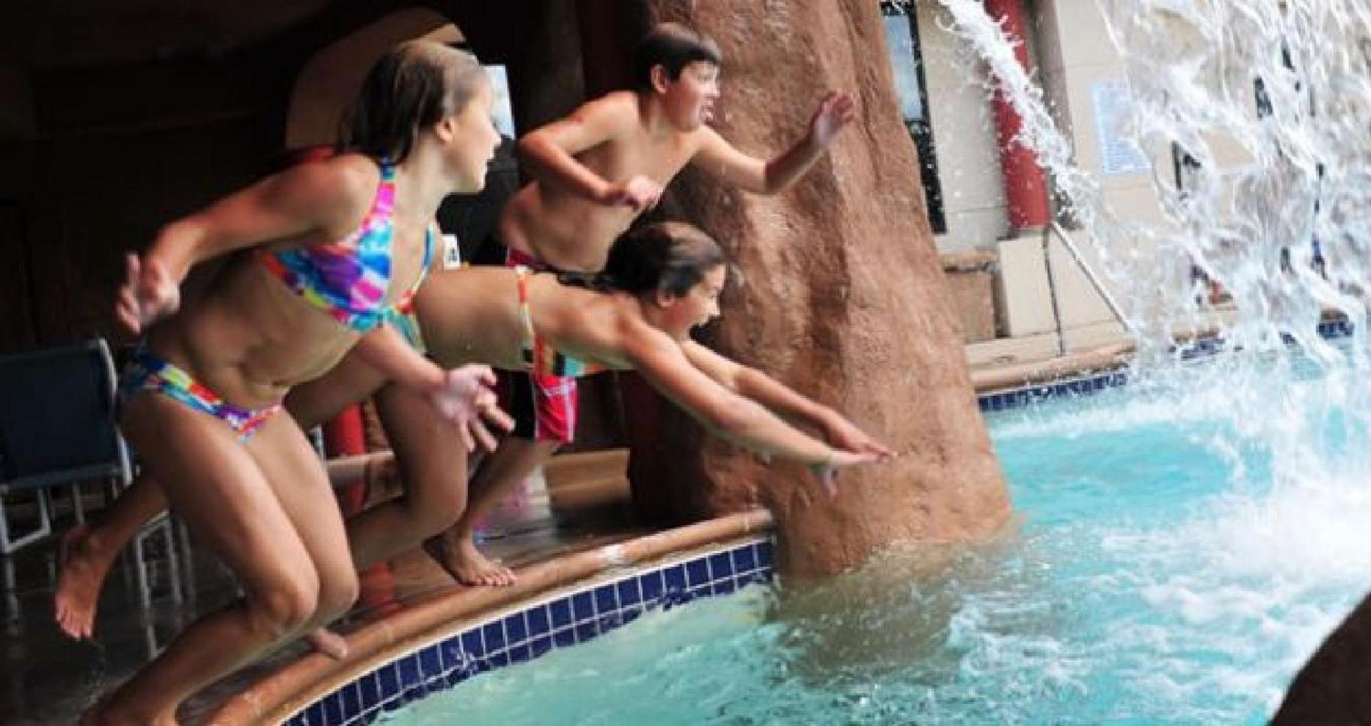 Atlantis Family Waterpark Hotel, Ascend Hotel Collection Lake Delton Extérieur photo