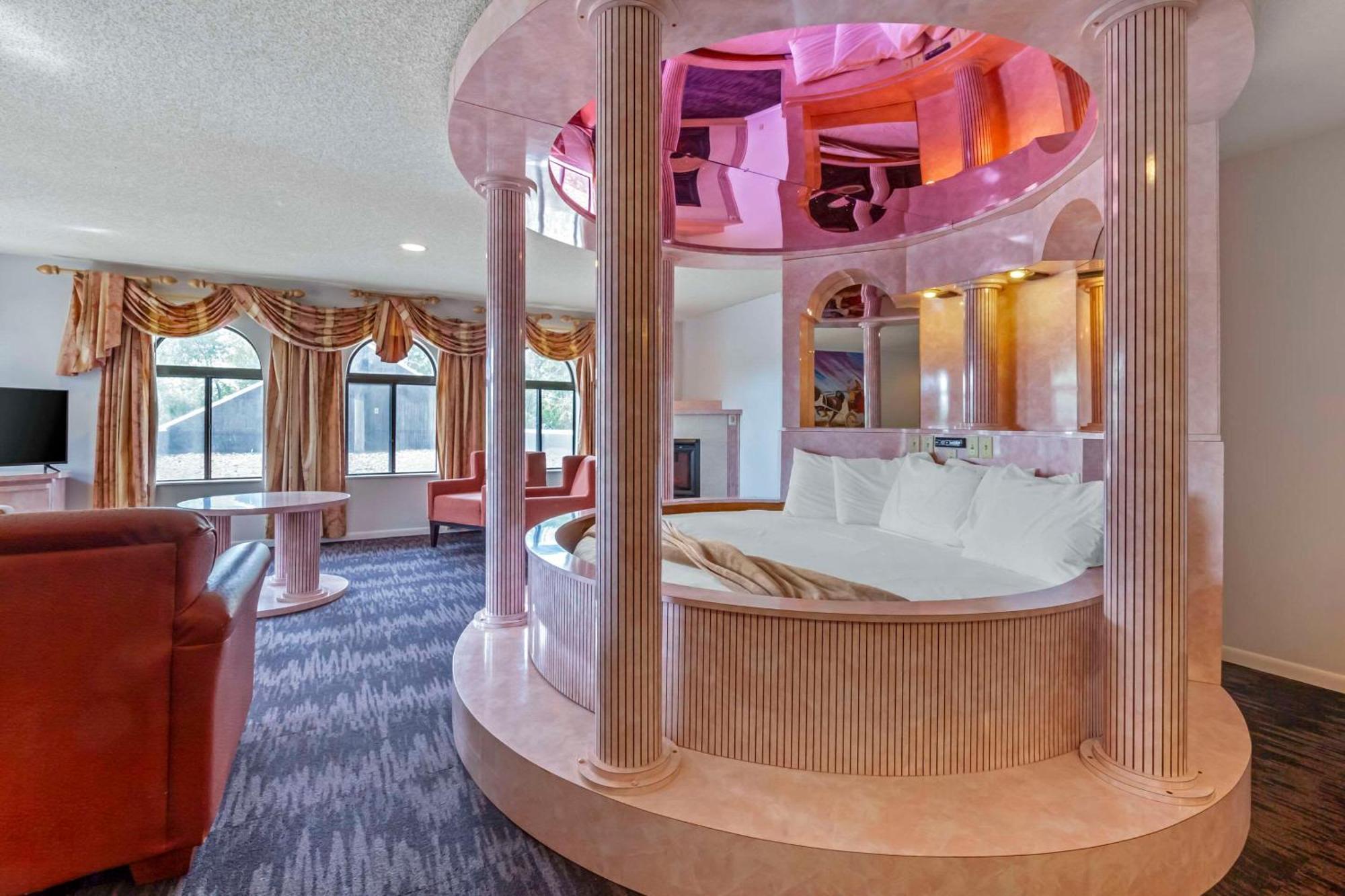 Atlantis Family Waterpark Hotel, Ascend Hotel Collection Lake Delton Extérieur photo